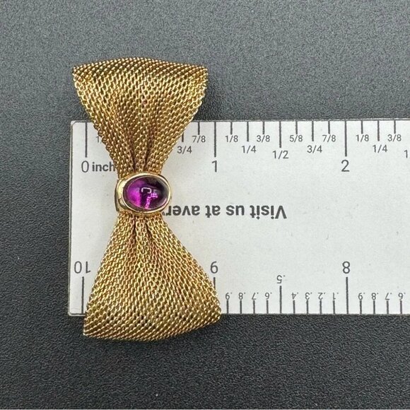 Bow Tie Pin with Purple Lucite Cabochon Jewel in Gold Tone Mesh - Picture 13 of 16